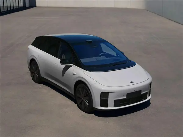 理想i8光速降价了！还有机会扳回一城吗