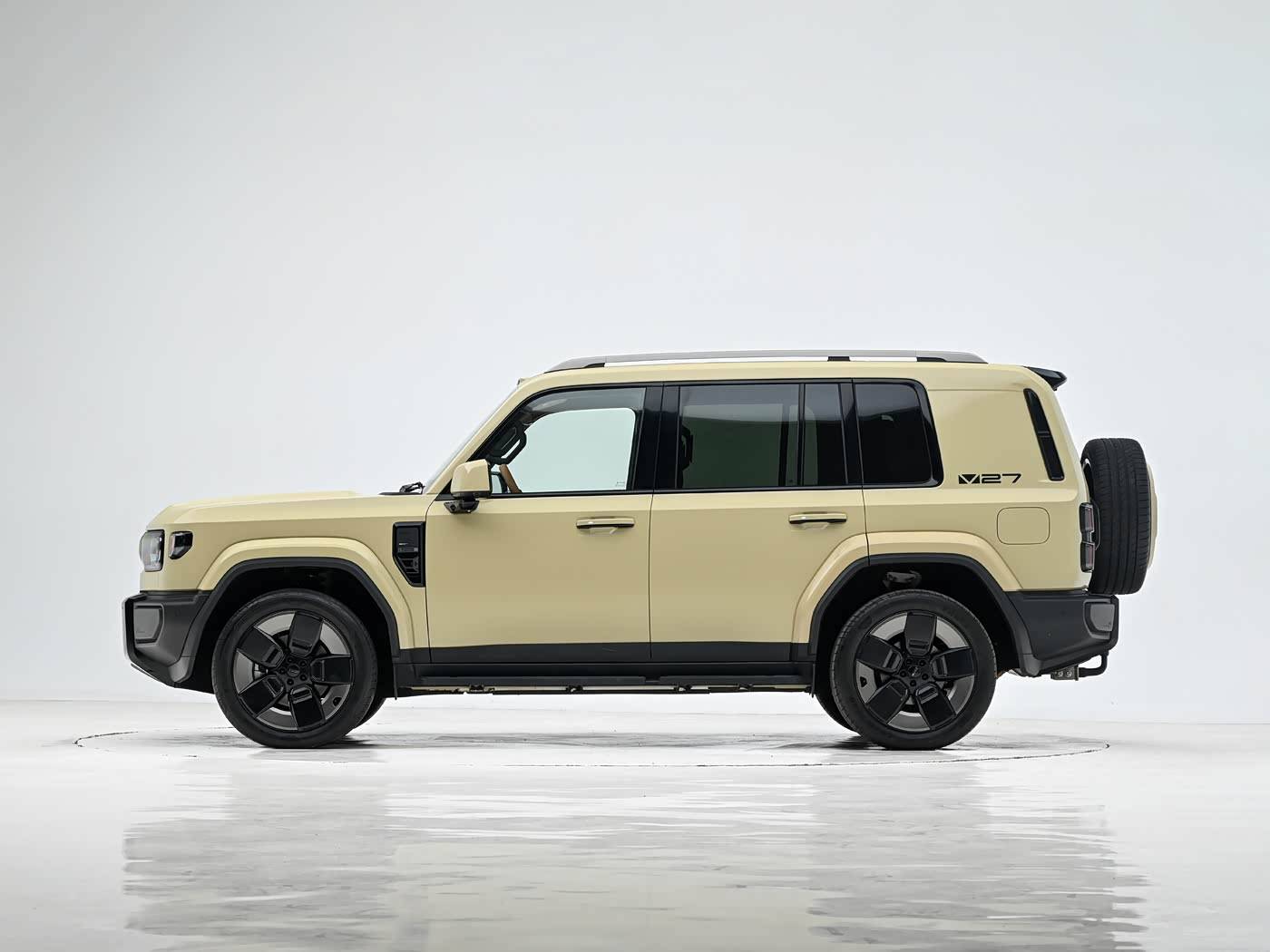 iCAR V27完整配置正式曝光,凭借越级智能与硬核实力,迅速成为硬派方盒子SUV市场焦点