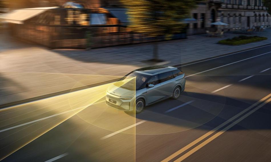 2026年车圈两会提案：当&ldquo;制度供给&rdquo;追不上技术狂飙